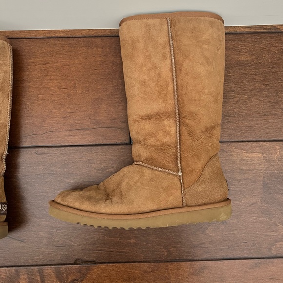 Classic Ugg Tall Boots- Chestnut - Picture 6 of 8